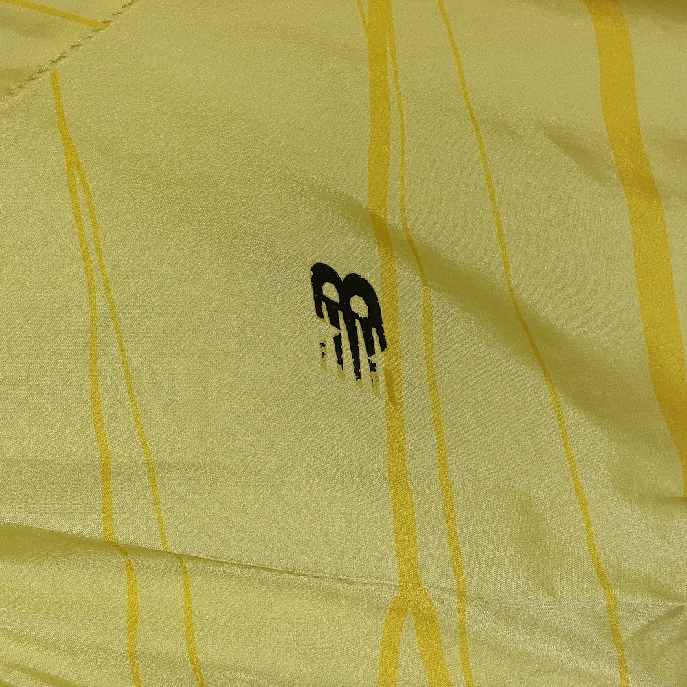 Women's New Balance Windbreaker Jacket - Picture 7 of 9